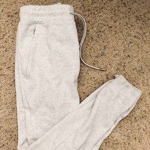 PacSun Fleece Joggers (Small)